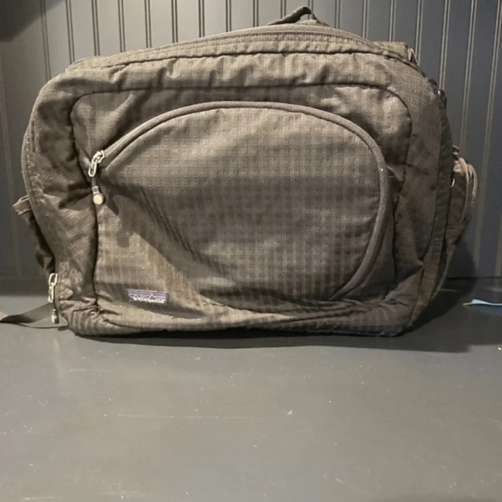 Patagonia Lightwire VTG Laptop Messenger Carry On Briefcase Bag Shoulder Strap
